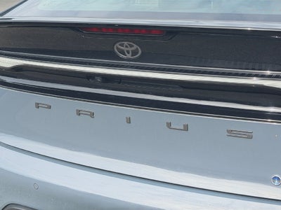 2025 Toyota Prius Plug-In Hybrid SE