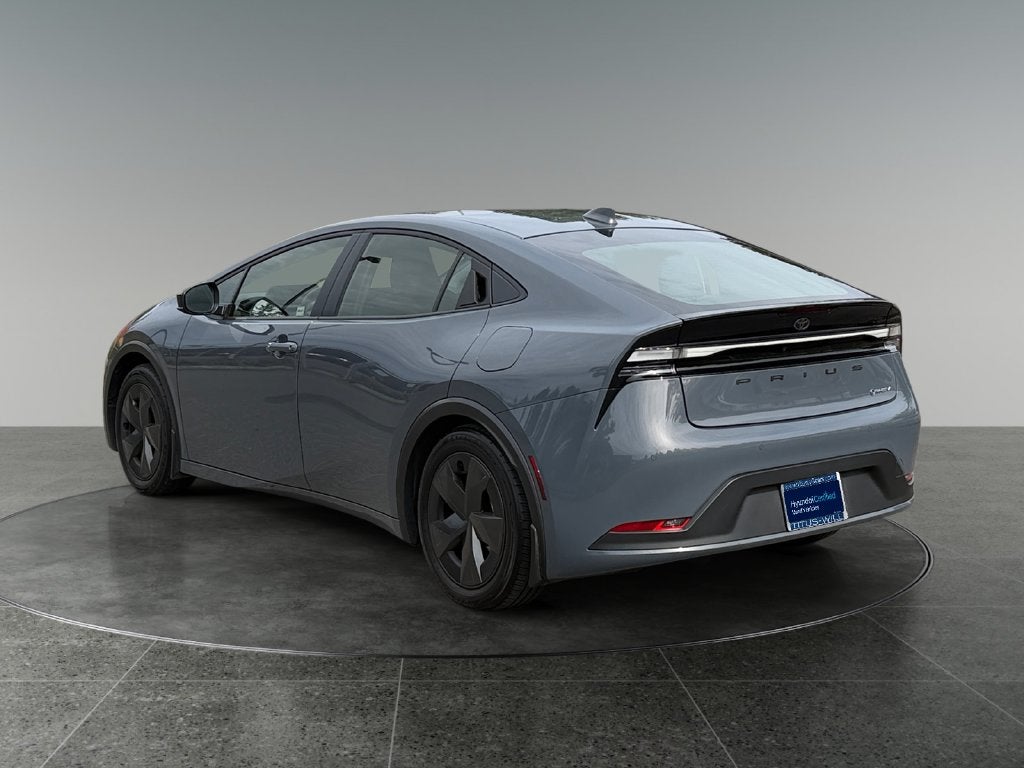 2025 Toyota Prius Plug-In Hybrid SE