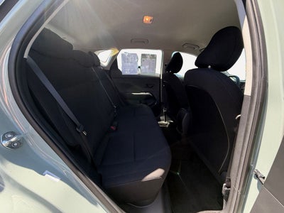 2025 Hyundai Kona SE