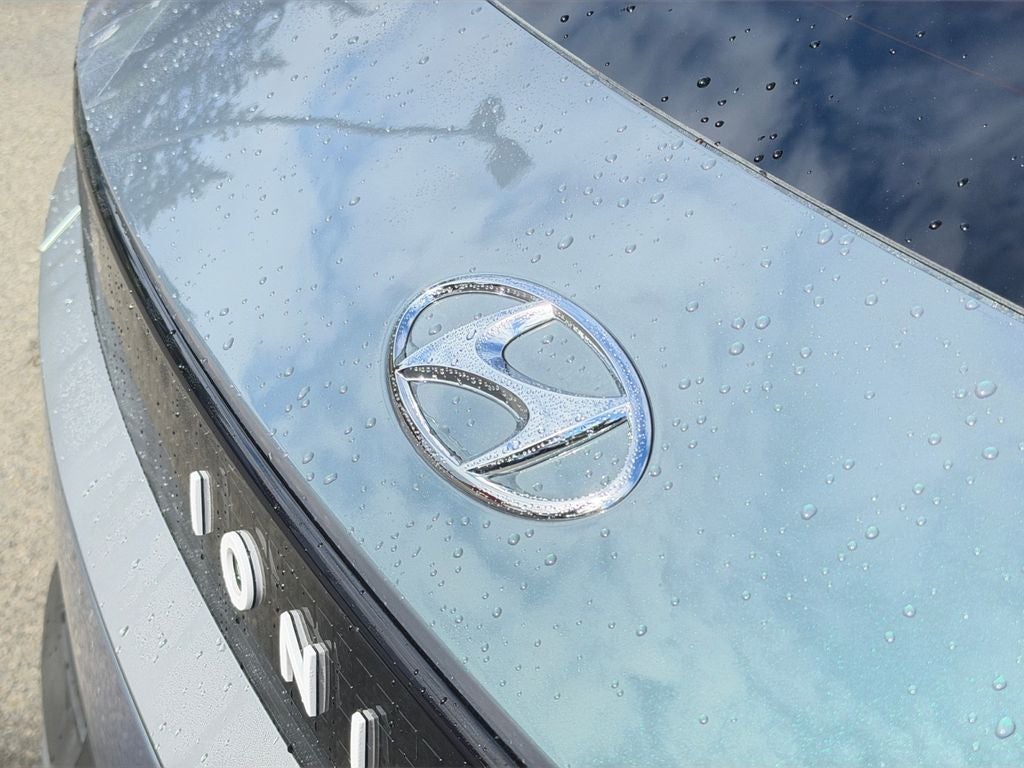 2024 Hyundai IONIQ 5 SE