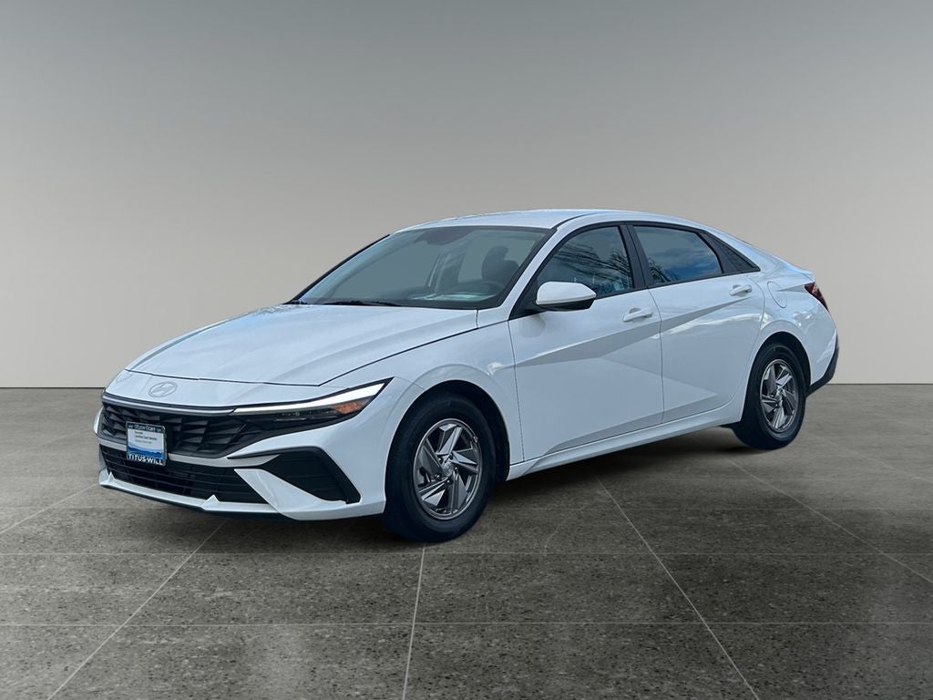 2025 Hyundai Elantra SE