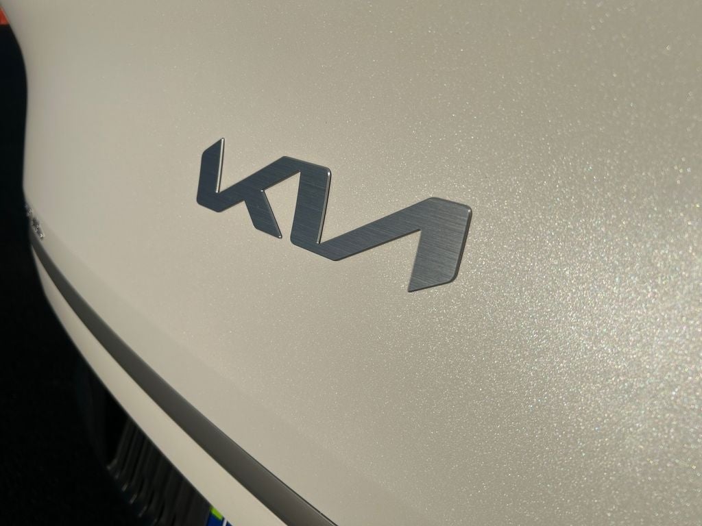 2024 Kia EV6 Light