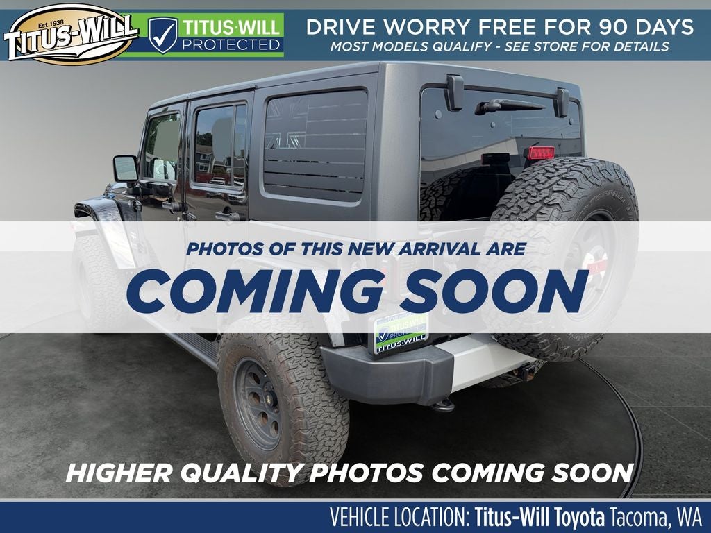 2014 Jeep Wrangler Unlimited Sahara 1 OWNER