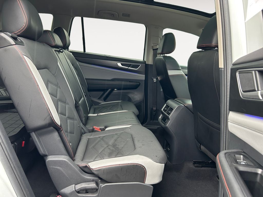 2024 Volkswagen Atlas 2.0T Peak Edition SE w/Technology