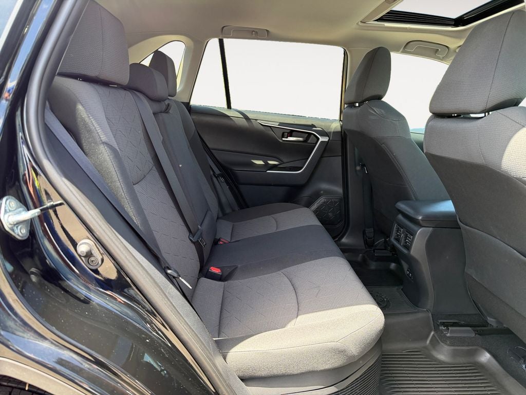 2019 Toyota RAV4 Hybrid XLE