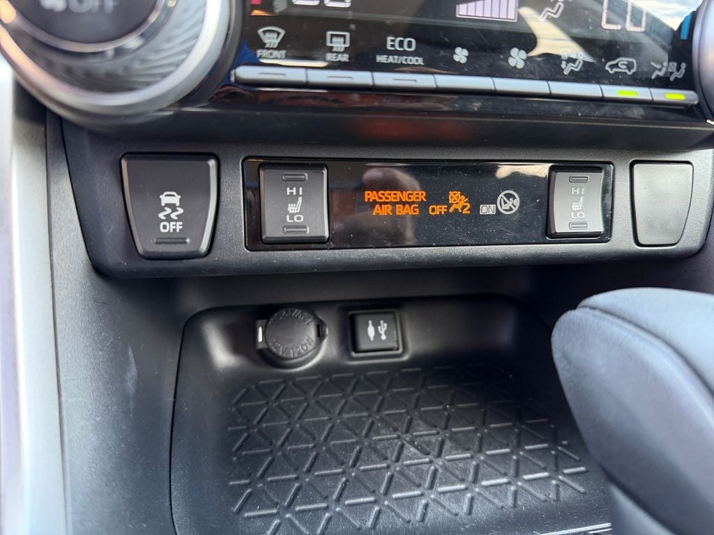 2019 Toyota RAV4 Hybrid XLE