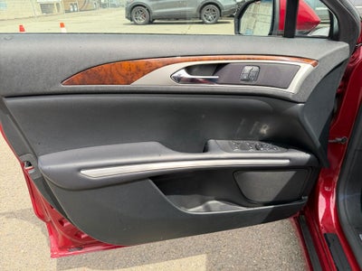 2016 Lincoln MKZ Hybrid Base