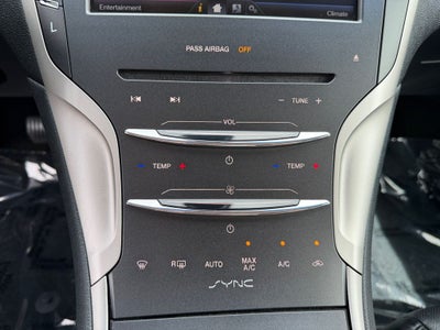 2016 Lincoln MKZ Hybrid Base