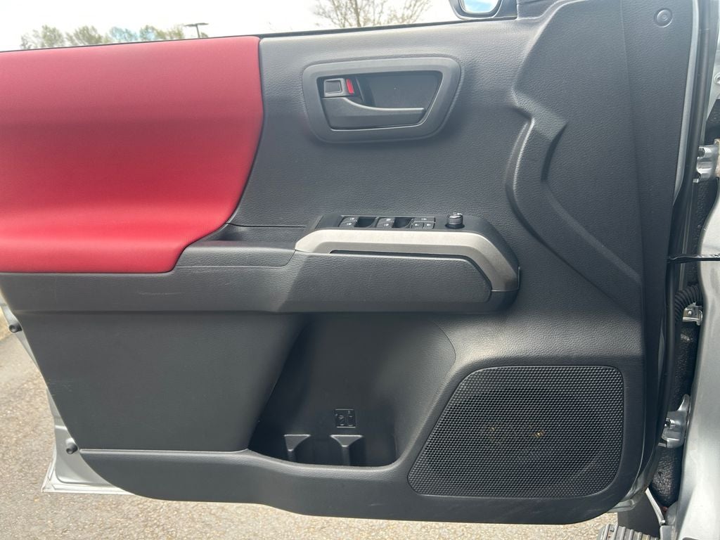 2022 Toyota Tacoma SR5 V6