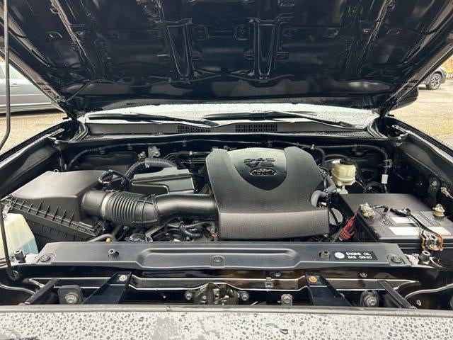 2017 Toyota TACOMA SR5 SR5