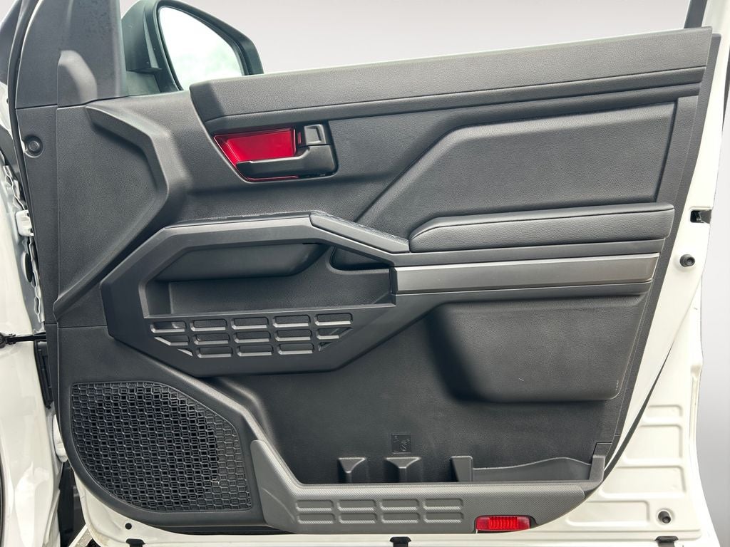 2025 Toyota TACOMA SR5 SR5