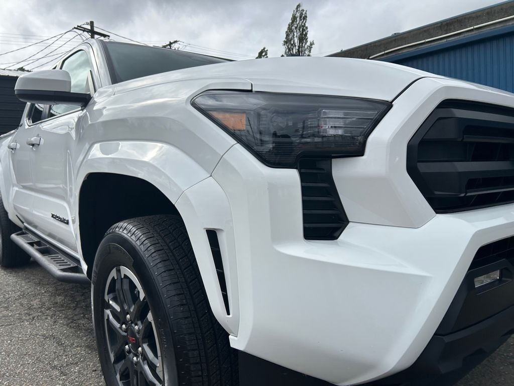 2025 Toyota TACOMA SR5 SR5
