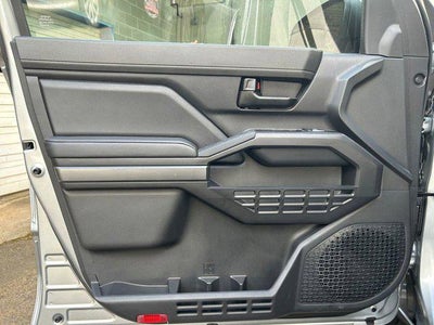 2025 Toyota TACOMA SR5 SR5