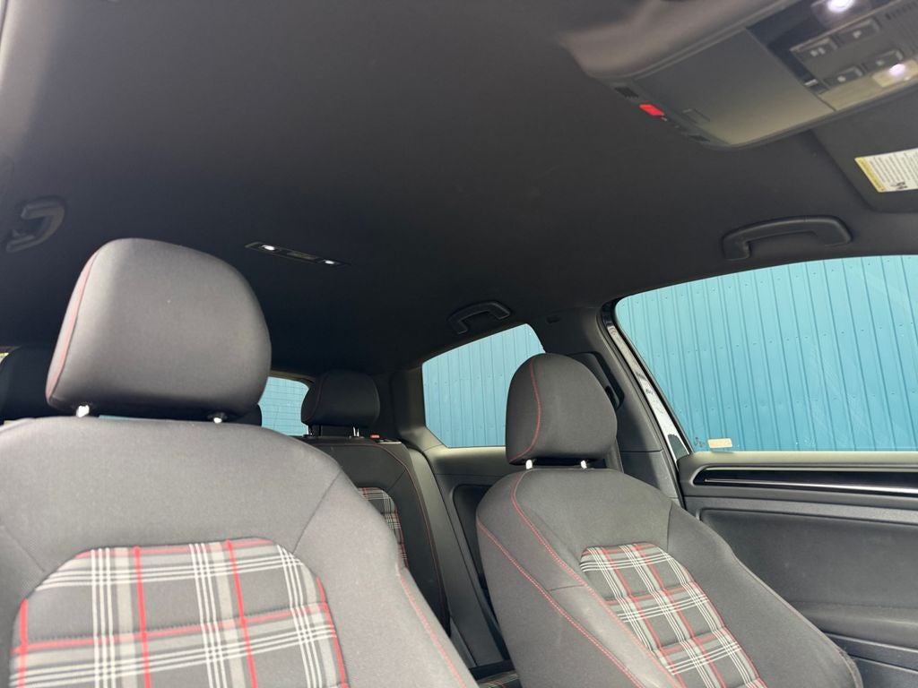 2016 Volkswagen Golf GTI S