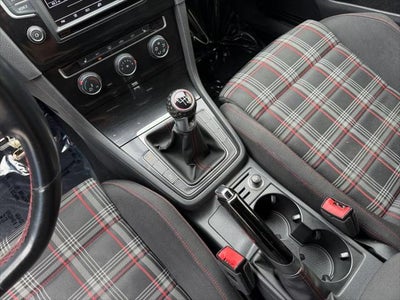 2016 Volkswagen Golf GTI S