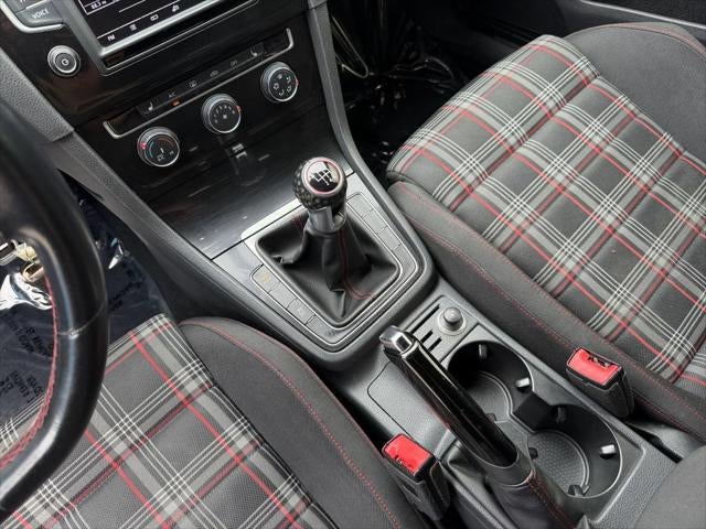2016 Volkswagen Golf GTI S
