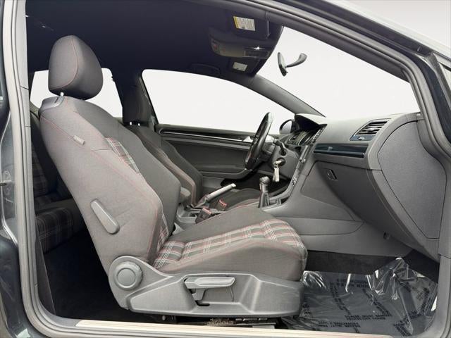 2016 Volkswagen Golf GTI S