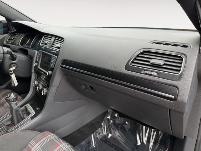 2016 Volkswagen Golf GTI S