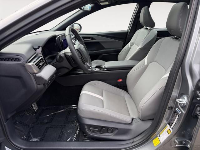 2025 Toyota Camry SE HYBRID