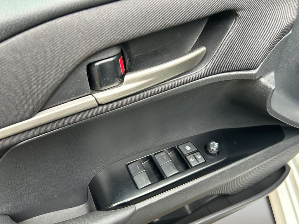 2025 Toyota CAMRY LE HYBRID