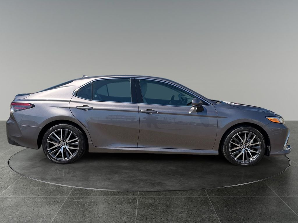 2024 Toyota Camry Hybrid XLE