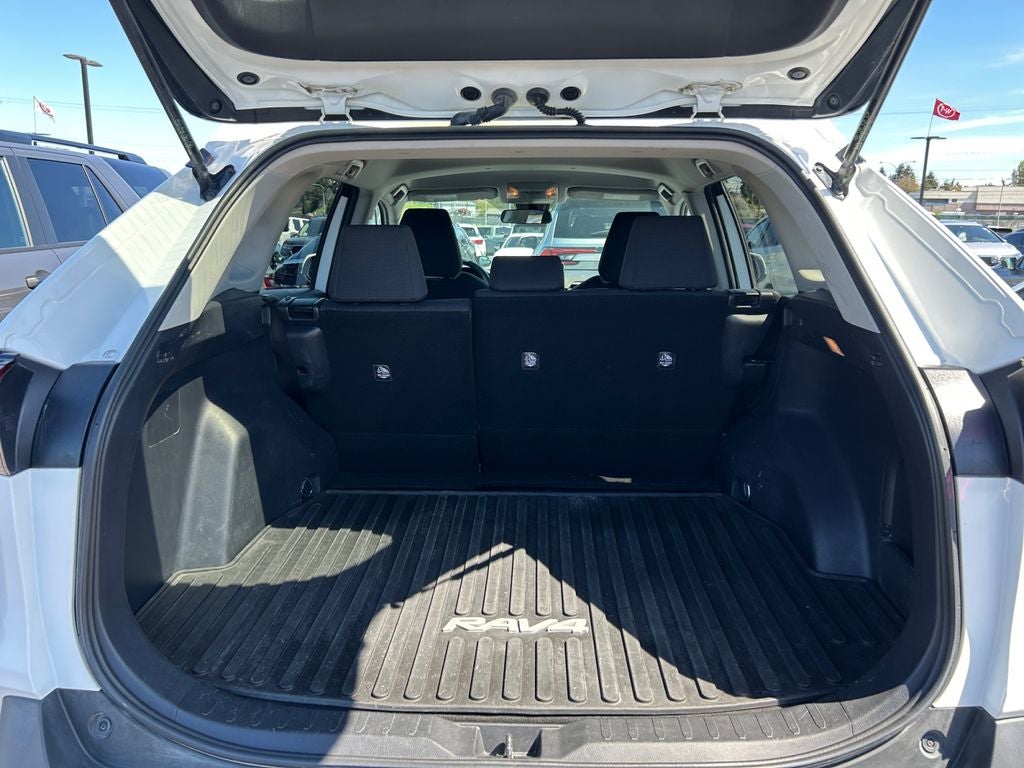 2021 Toyota RAV4 HYBRID LE