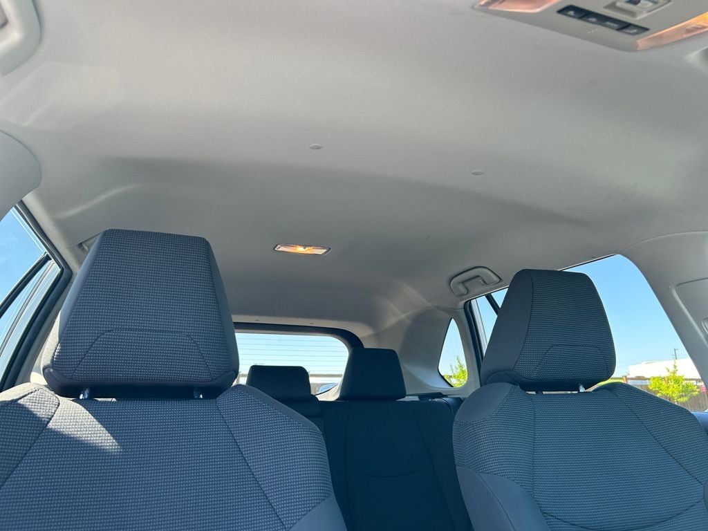 2021 Toyota RAV4 HYBRID LE