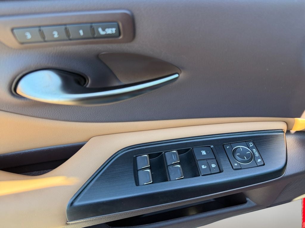 2021 Lexus ES 250