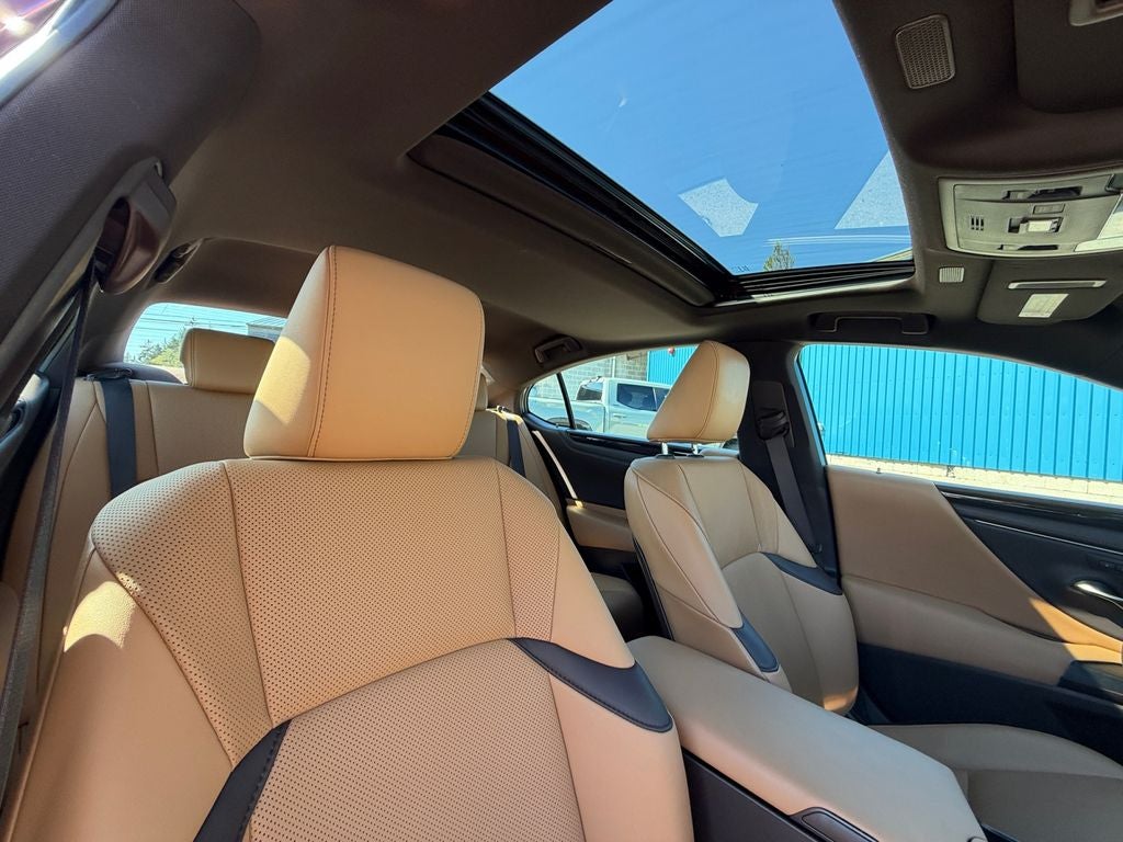 2021 Lexus ES 250