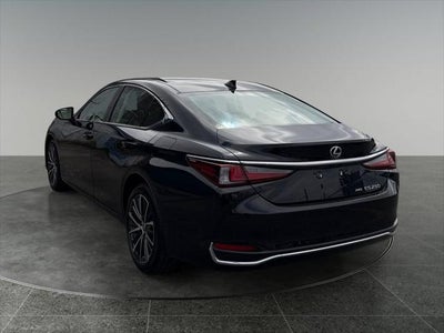 2023 Lexus ES 250