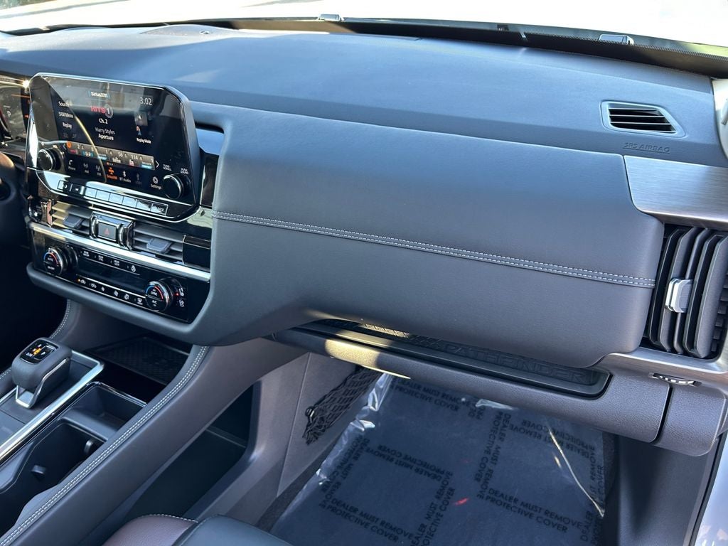 2025 Nissan Pathfinder Platinum