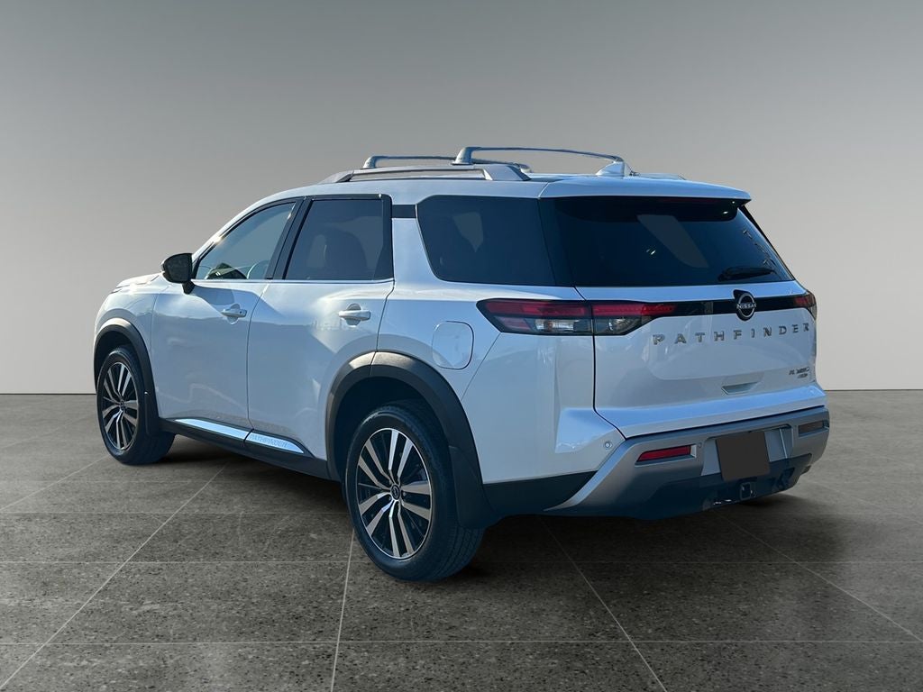 2025 Nissan Pathfinder Platinum
