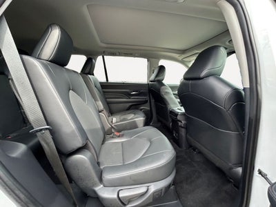 2024 Toyota GRAND HIGHLANDER XLE