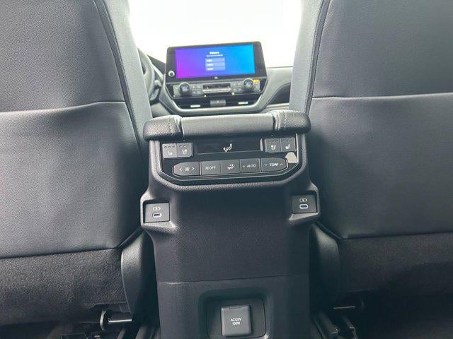 2025 Toyota GRAND HIGHLANDER Platinum