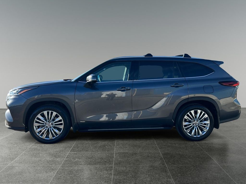 2024 Toyota Highlander Hybrid Platinum