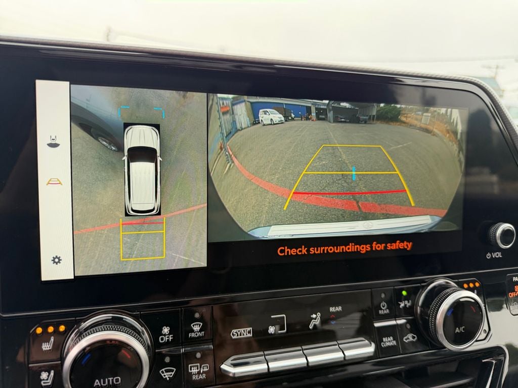 2023 Toyota Highlander Hybrid Platinum