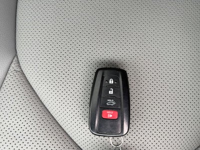 2023 Toyota Highlander Hybrid Platinum