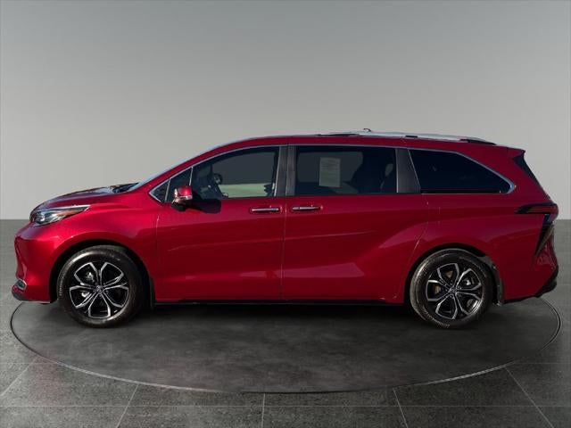 2025 Toyota Sienna Platinum 7 Passenger