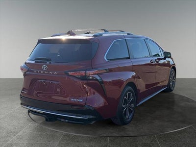 2025 Toyota Sienna Platinum 7 Passenger