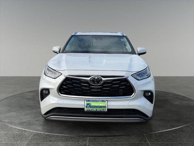 2022 Toyota Highlander Platinum