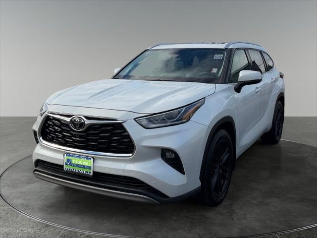 2022 Toyota Highlander Platinum