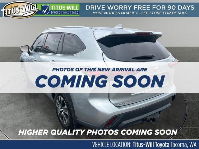 2022 Toyota HIGHLANDER XLE