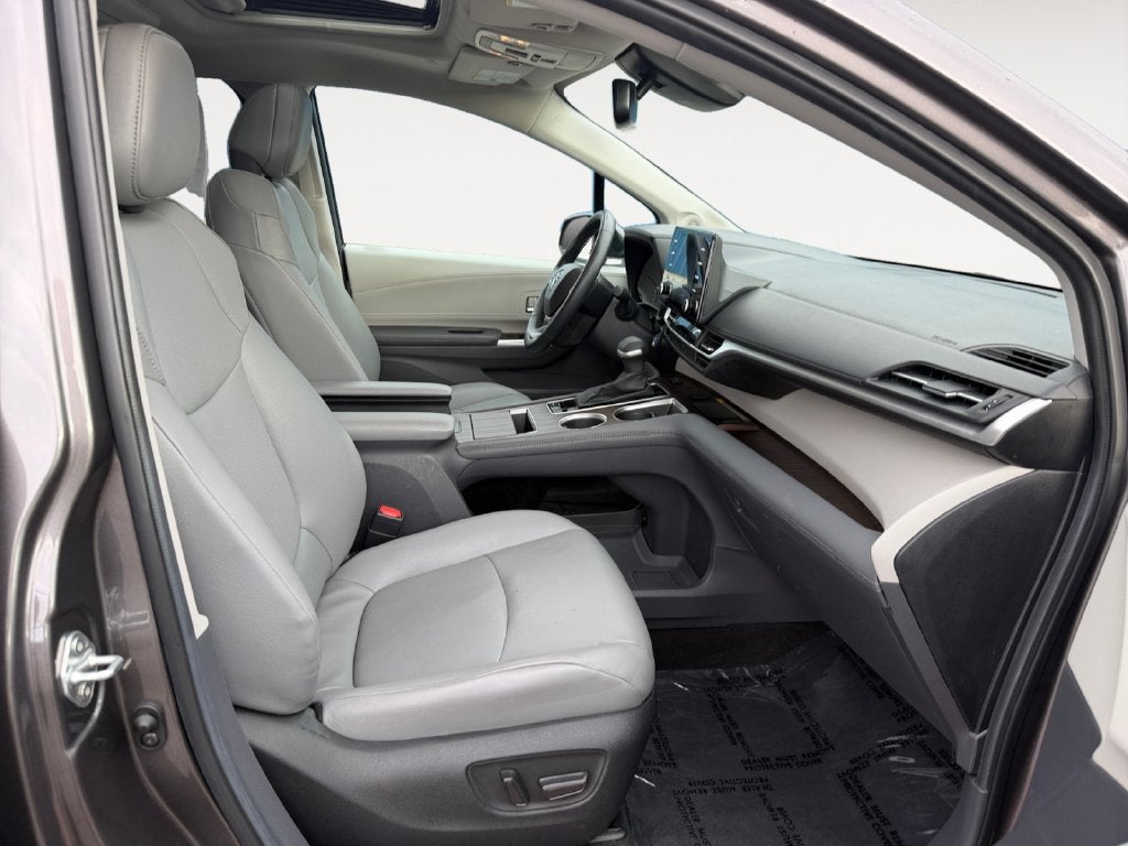 2024 Toyota Sienna XLE 7 Passenger