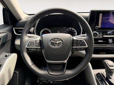 2024 Toyota Highlander Hybrid XLE