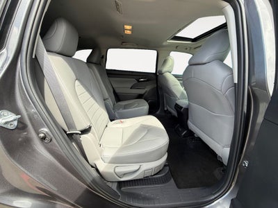 2024 Toyota Highlander Hybrid XLE