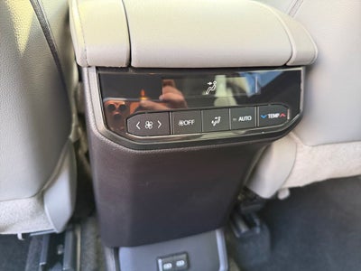 2024 Toyota Highlander Hybrid XLE