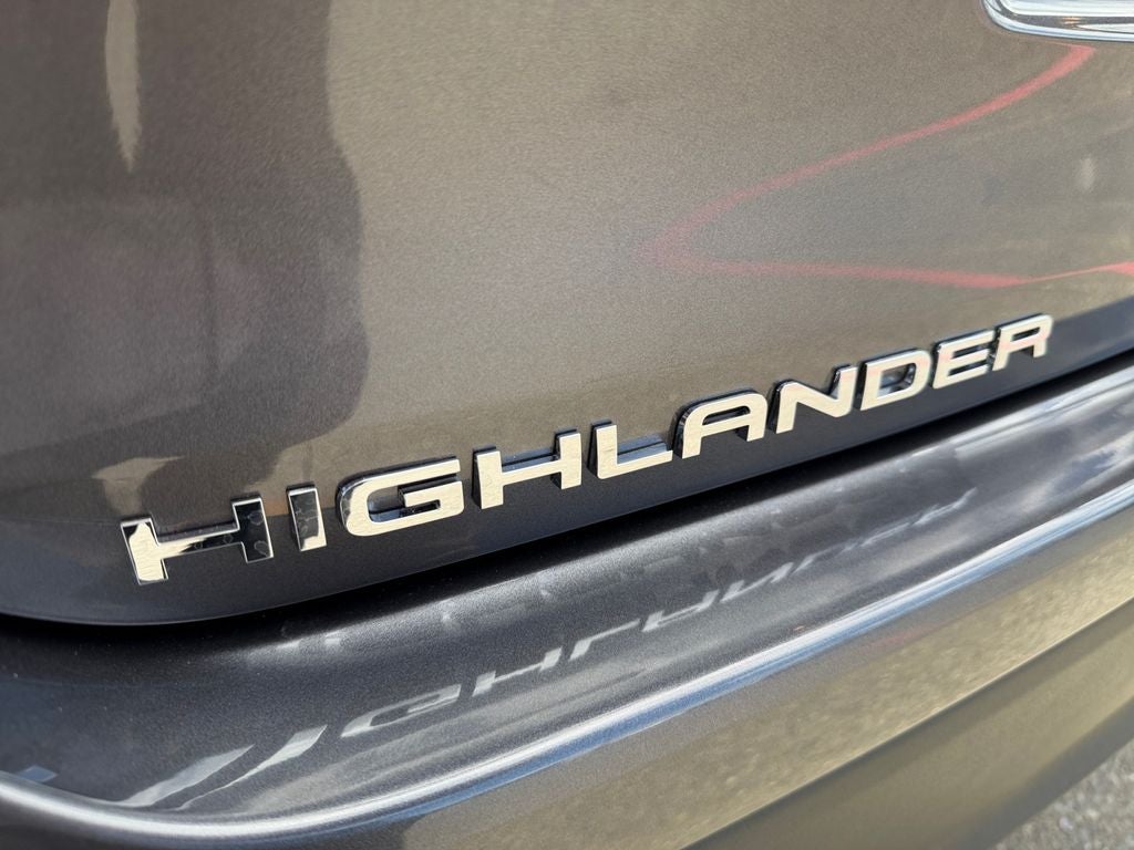 2024 Toyota Highlander Hybrid XLE