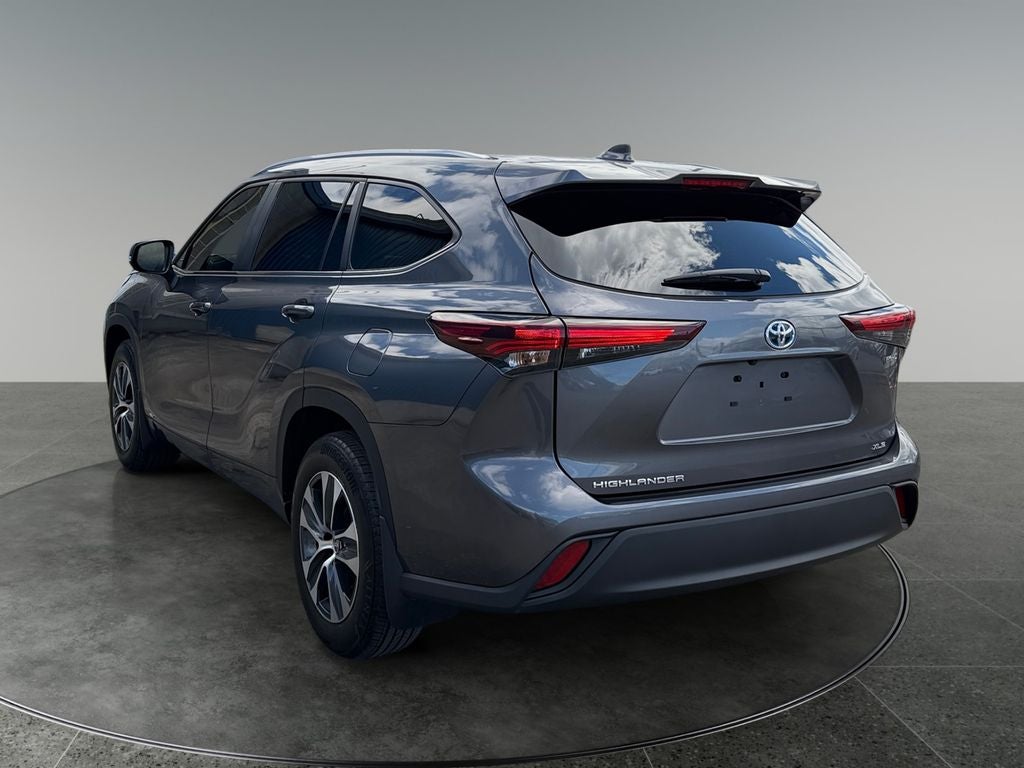 2024 Toyota Highlander Hybrid XLE