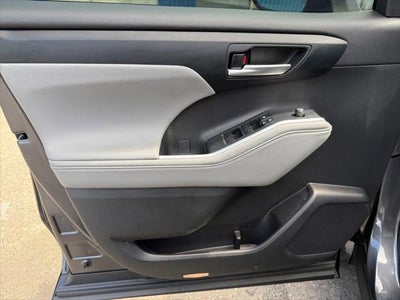 2024 Toyota Highlander Hybrid XLE