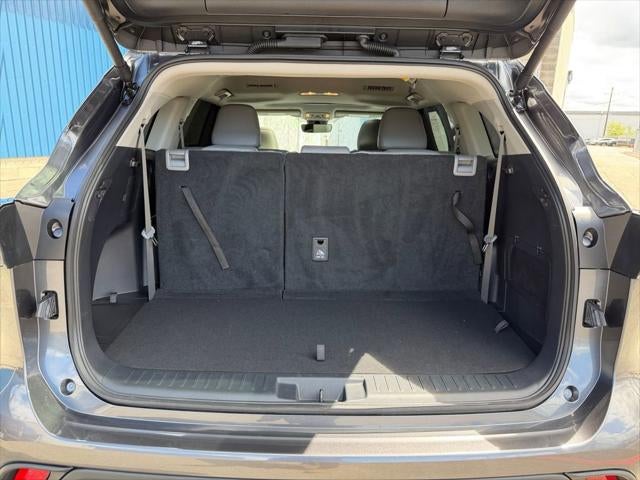 2024 Toyota Highlander Hybrid XLE